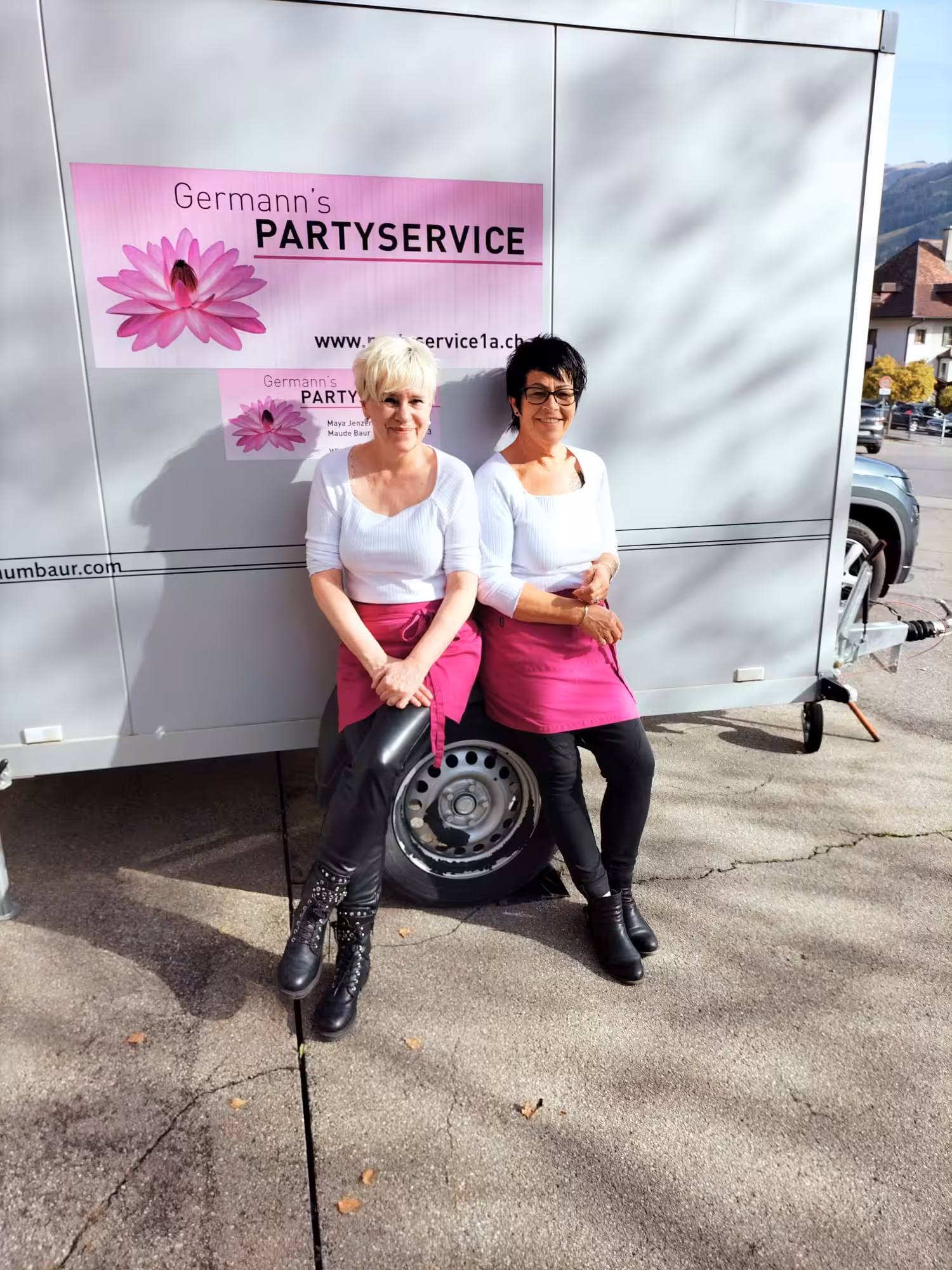 Maja Jenzer Funktion: Geschäftsinhaberin, Cornelia Allenbach Funktion: Mitarbeiterin